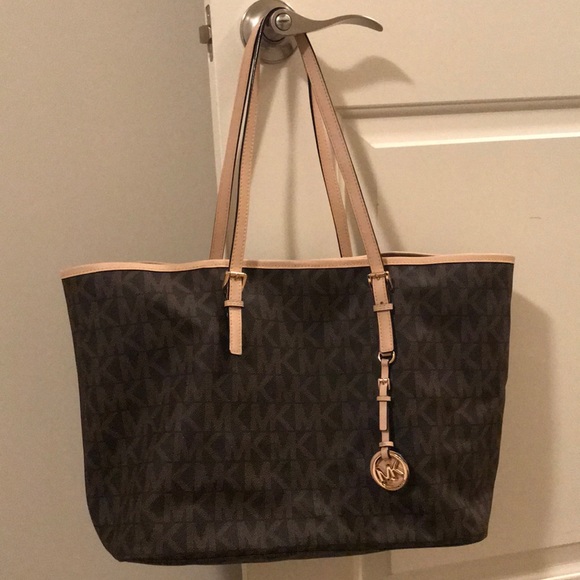 mk logo purse